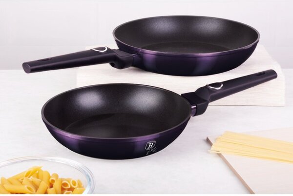 Pánev s titanovým povrchem 28 cm Purple Eclipse Collection