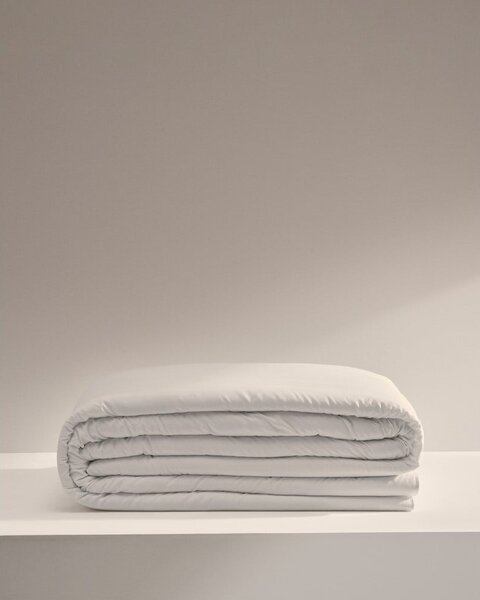 Celoroční přikrývka 220x220 cm Mistral – Kave Home
