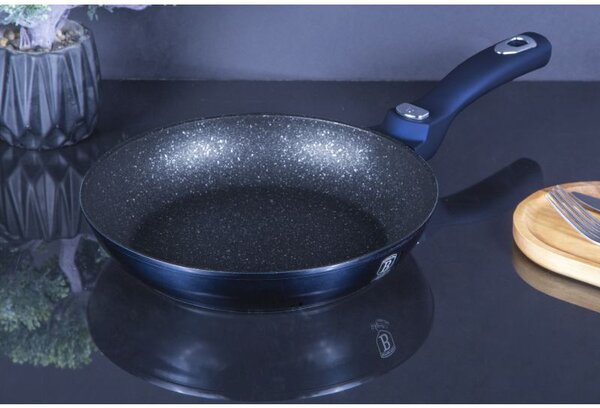 Pánev s odnímatelnou rukojetí + víko 24 cm Aquamarine Metallic Line