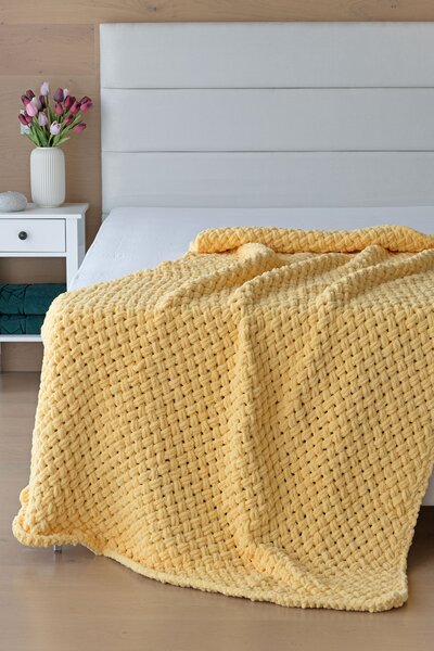 Deka Knittingly vanilkově žlutá Ručně pletená deka 130/170