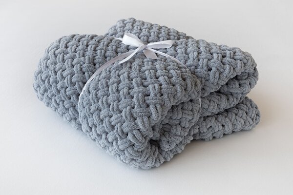 Deka Knittingly středně šedá Ručně pletená deka 130/170