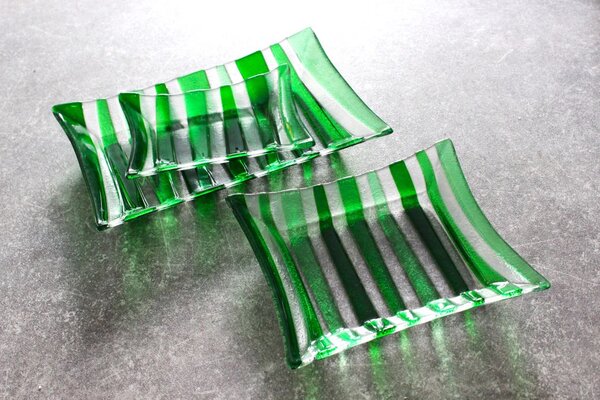 BDK-GLASS Skleněné mísy ETHNIK - zelené Rozměr: 19x14cm