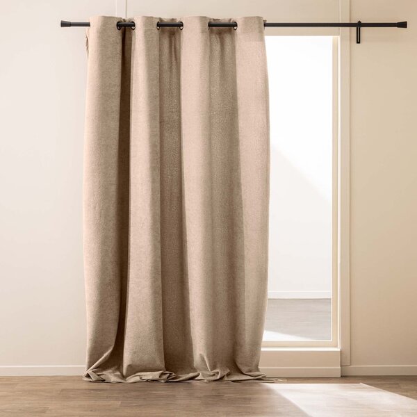 Světle hnědý závěs z materiálu bouclé 140x260 cm Winona – douceur d'intérieur
