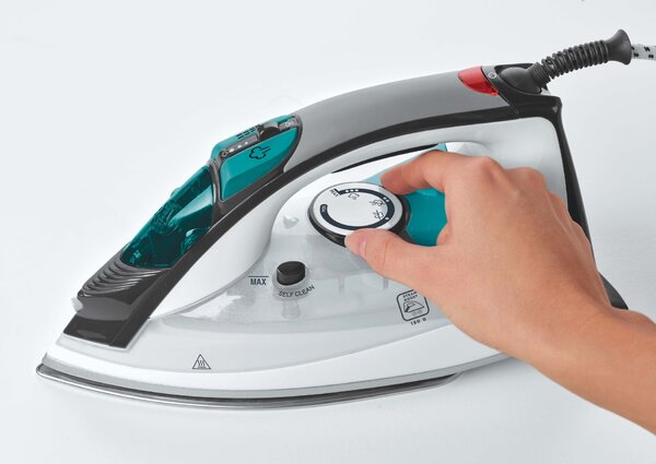 Polti VAPORELLA QUICK & COMFORT QC110 napařovací žehlička