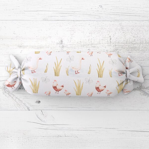 Biante Dětský polštář válec bonbon Sandra SA-752 Slepičky a husy na bílém 15x40 cm