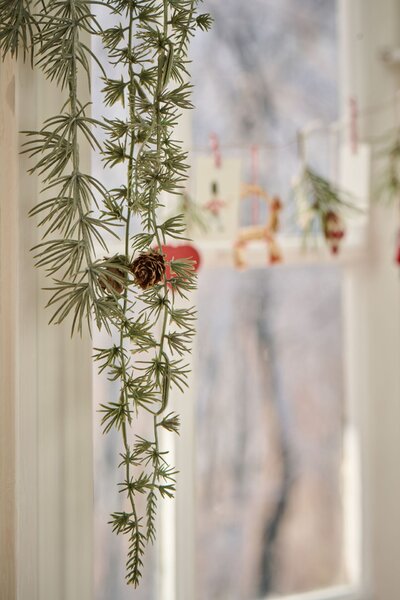 Dekorativní girlanda Cedar 150 cm