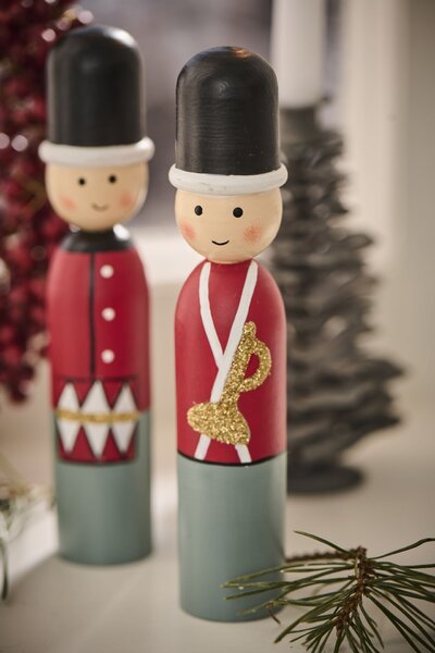 Dřevěná figurka Guard/Trumpet