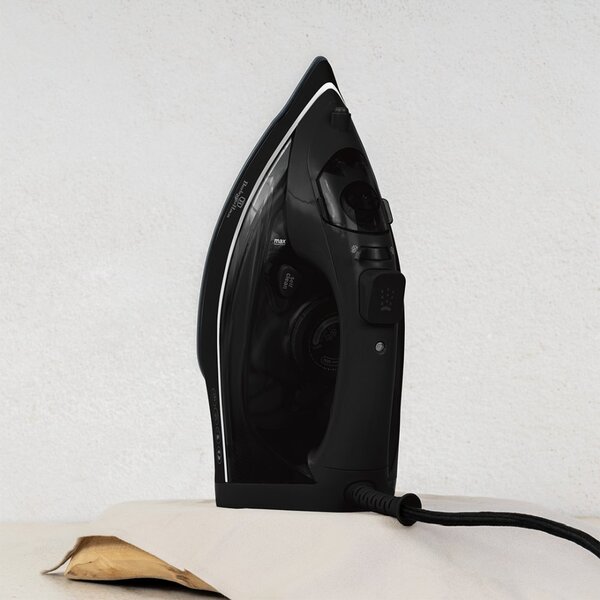 Žehlička napařovací 2200 W Matte Black Collection
