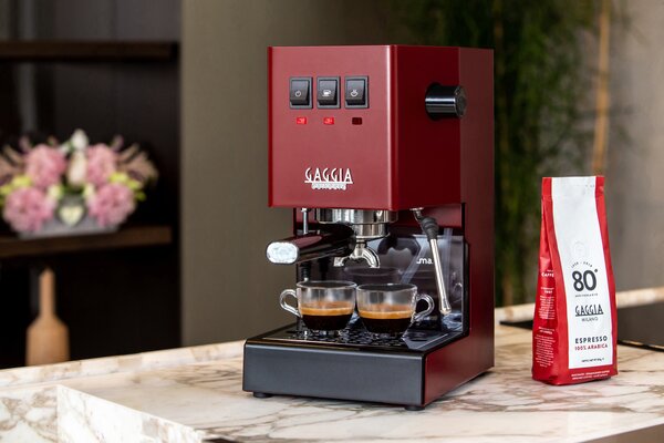 Gaggia Classic E24 červená