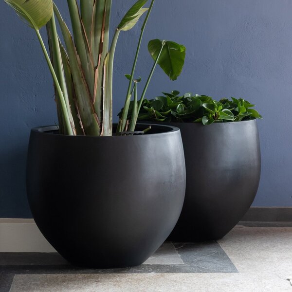 Květináč Orb černý S, ⌀ 40 x v 33,5 cm, 5,3 kg, 34,2l