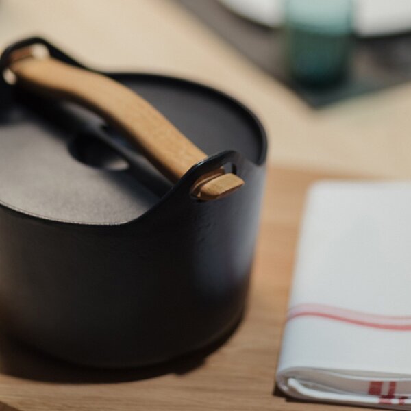 Iittala Litinový hrnec Sarpaneva 3l