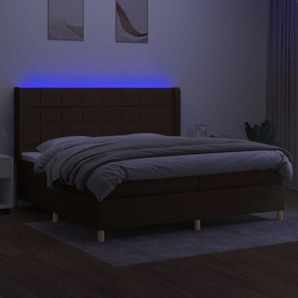Box spring postel s matrací a LED tmavě hnědá 200x200 cm textil 3138904