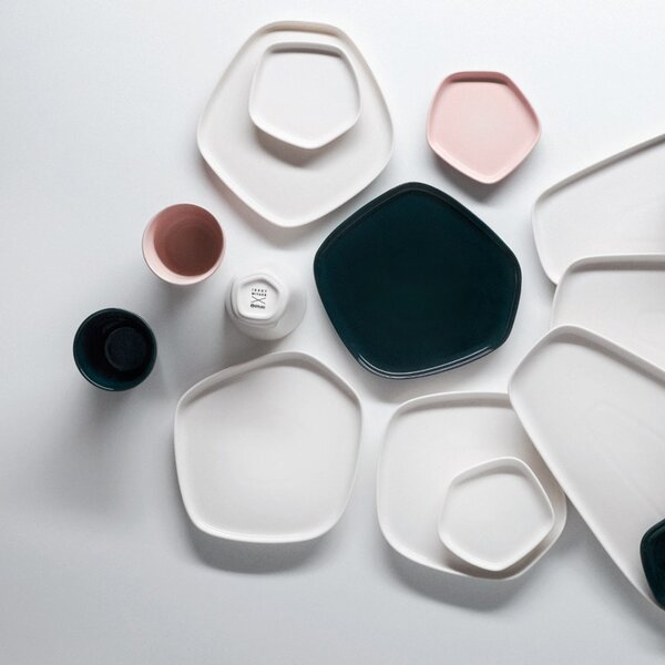 Iittala Šálek Iittala X Issey Miyake 0,19l, tmavě zelený