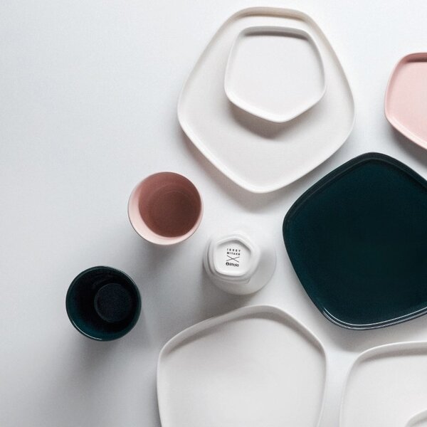 Iittala Šálek Iittala X Issey Miyake 0,19l, tmavě zelený
