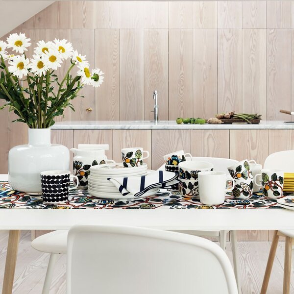 Marimekko Hrnek Oiva Siirtolapuutarha 0,25l, černý