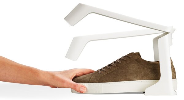 -25 % Dny MOMENTI– Joseph Joseph Set dvou béžových plastových organizéru na boty Shoe-In