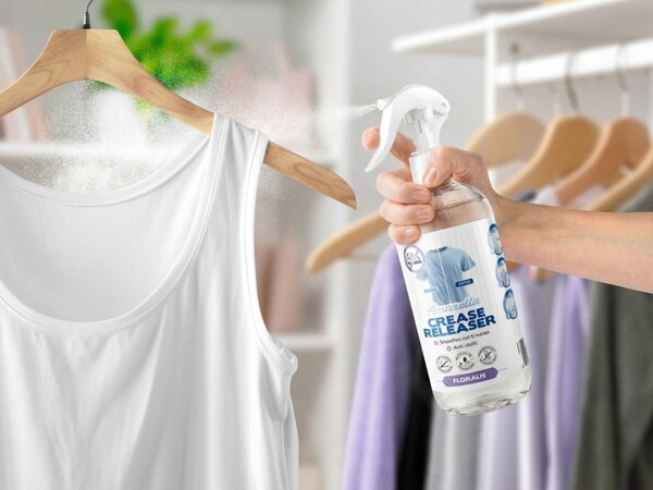 Tekutá žehlička ve spreji AMARELLA FLORALIS 500 ml