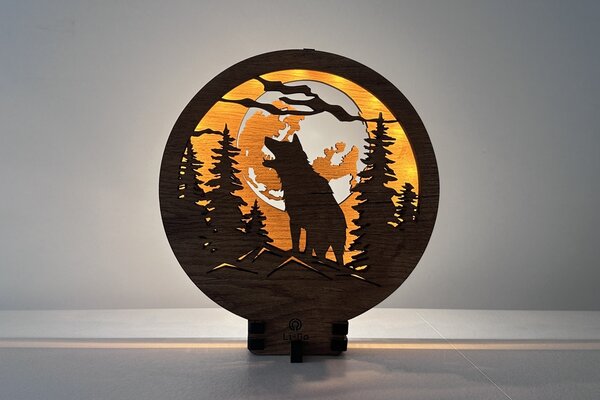 "Vlk a měsíc" lampa 20x22cm provedení povrchu: dub