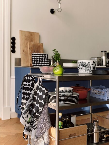 Marimekko Kuchyňská zástěra Räsymatto, černá