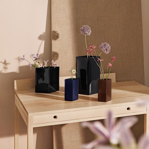 Iittala Váza Ruutu 180mm, keramická / tmavě modrá
