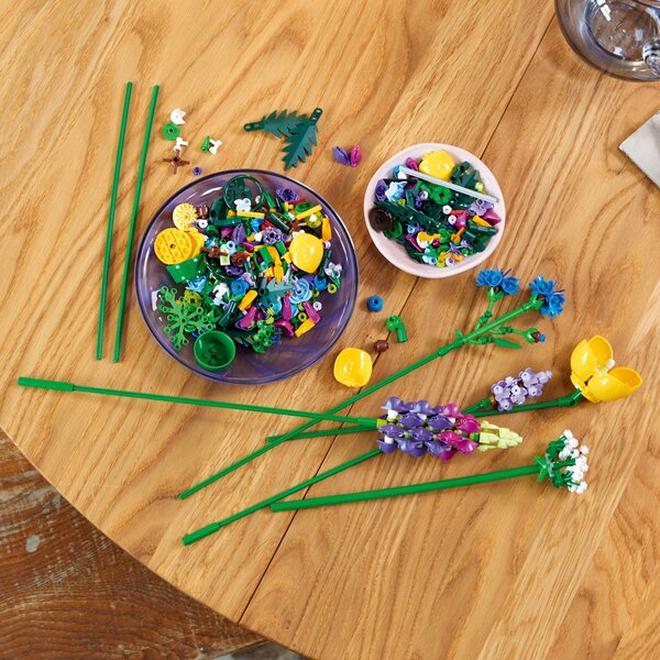 LEGO Botanicals 10313 Kytice lučního kvítí