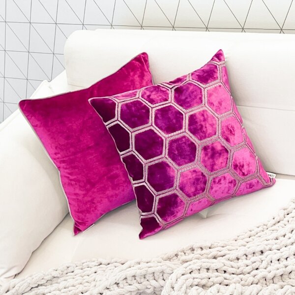 BOHOLOGY Růžový sametový povlak na polštář Hexagon 43 x 43 cm