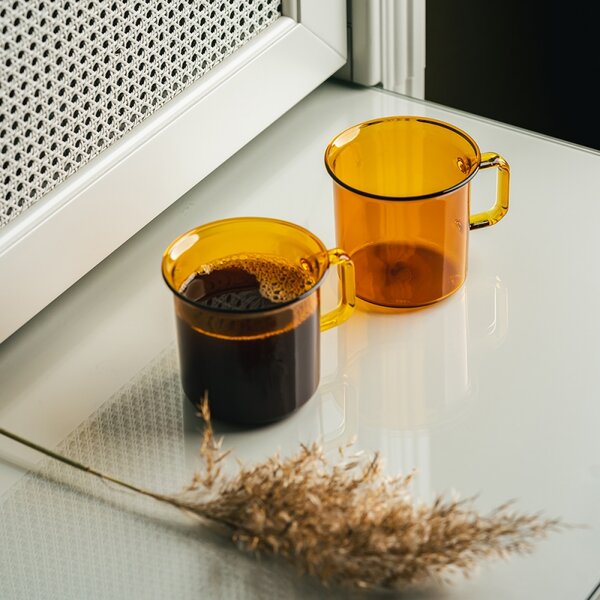 Muurla Hrnek Glass 0,35l, jantarový