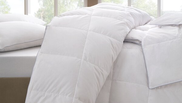 Přikrývka Deluxe, s výplní z husího peří, 150 gr/m², celoroční, 160x220 cm