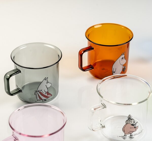 Muurla Skleněný hrnek Little My 0,35l, čirý