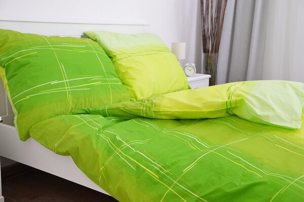 Bavlněné povlečení Cákance zelené Zapínání: knoflík, Velikost polštáře: 50x70, Velikost přikrývky: 140x200