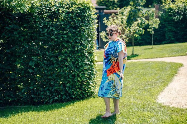 Plážové pončo SUMMER FRESH modro-žluté 80x145 cm
