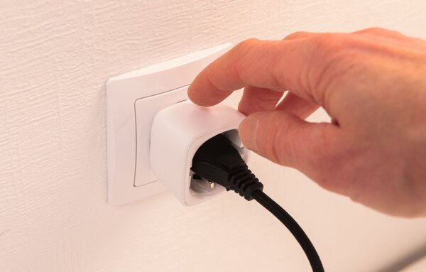 P 50131 Zásuvka Smart Home Zigbee Smart Plug pro Euro- a Schuko-zástrčku bílá - PAULMANN