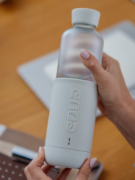 Skleněná lahev EQUA Glow Off White 750 ml