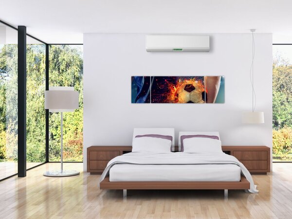 Obraz - Fotbalový míč v ohni (170x50 cm)