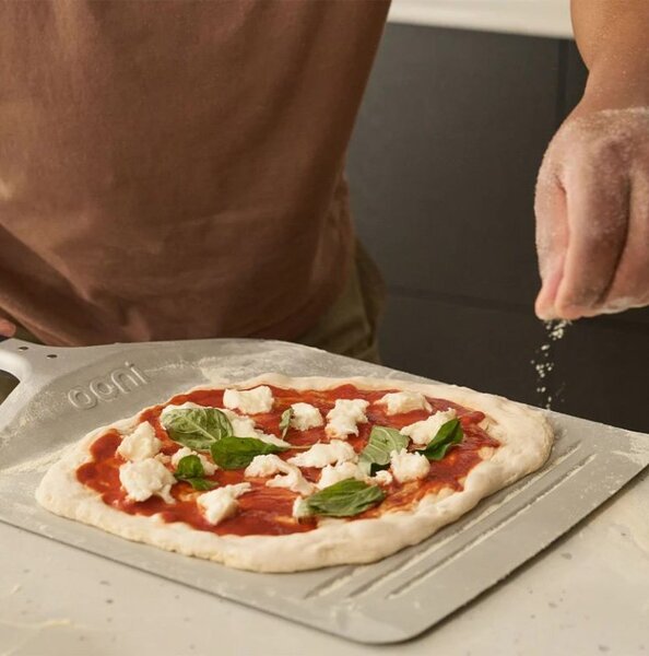 Kompaktní lopata na pizzu Ooni 12