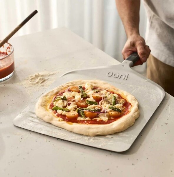 Kompaktní lopata na pizzu Ooni 12