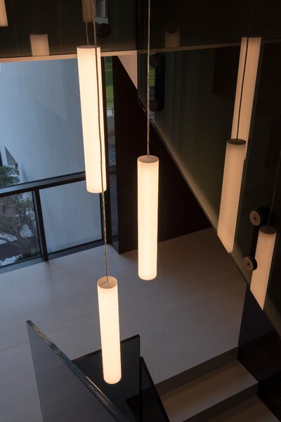Linealight Závěsné LED svítidlo Tu-V d. 100,1 cm, 32W Teplota světla: 4000K