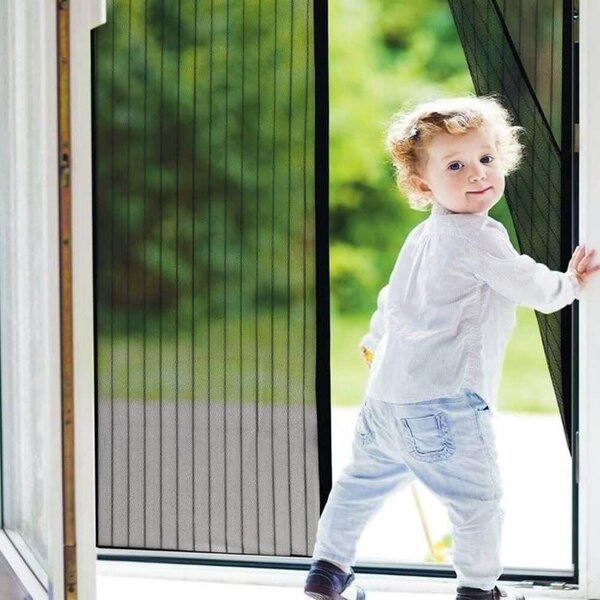Magnetická síť proti hmyzu 210 cm