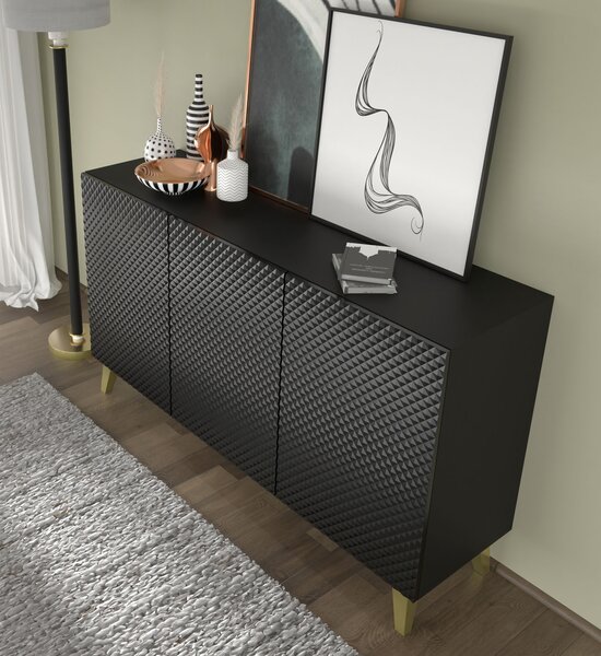 Komoda RAVENNA C 150 cm 3D ČERNÝ MAT / ČERNÝ LESK se zlatými nožičkami US Diamantový frézovaný příborník MDF 3 dveře vysoká skříňka otevřené police bufet s frézovanými čely diamantový