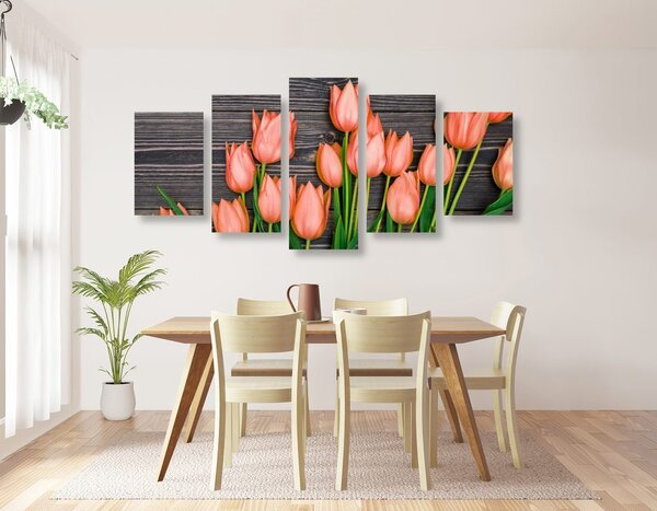 5-dílný obraz okouzlující oranžové tulipány na dřevěném podkladu