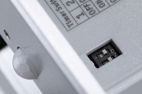 P 93134 LED vestavné svítidlo do zdi Edge Quadro hranaté se senzorem 8x8cm 1,2W 230V 2700K matný chrom - PAULMANN