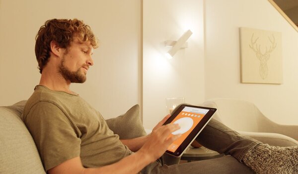 Chytré Wifi LED světlo ORBIS Cross, nastavitelná bílá