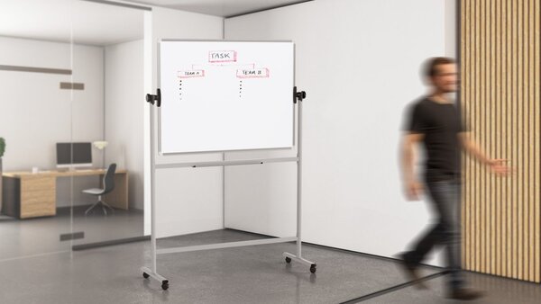 Mobilní tabule TM Idea, oboustranná, otočná, za sucha stíratelná, magnetická, 120x90 cm – řada FLEX