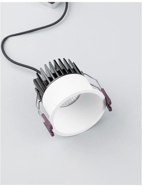 Nova Luce Zapuštěné svítidlo BLADE bílá hliník LED 12W 3000K 38st. IP65 Barva: Bílá