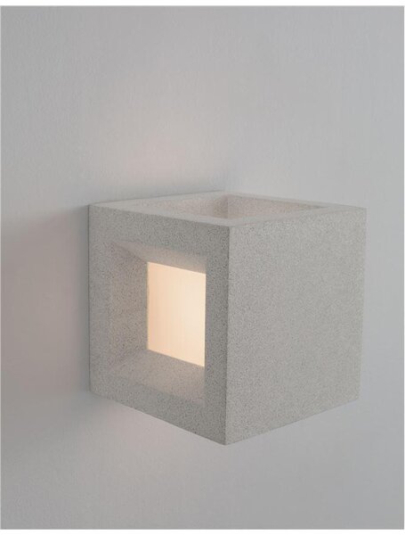 Nova Luce Venkovní nástěnné svítidlo CASTRO, E27 1x12W IP65 Barva: Bílá