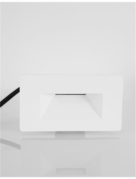 Nova Luce Venkovní zapuštěné svítidlo do zdi COVE matný bílá litý hliník a skleněný difuzor LED 1.5W 3000K, IP54