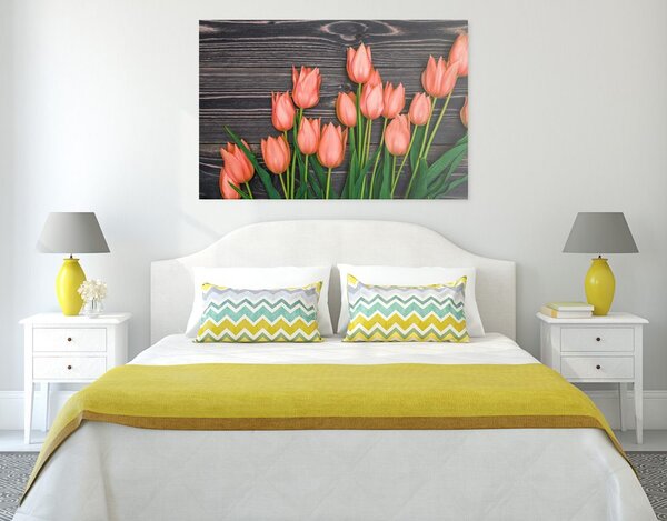 Obraz očarující oranžové tulipány na dřevěném podklade