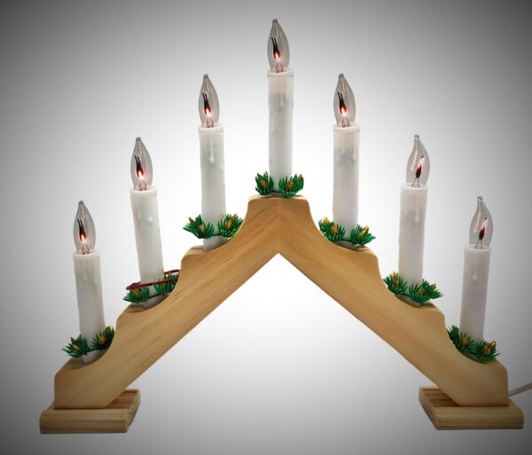 Vánoční dřevěný svícen ve tvaru pyramidy, přírodní barva, 7 svíček plamen