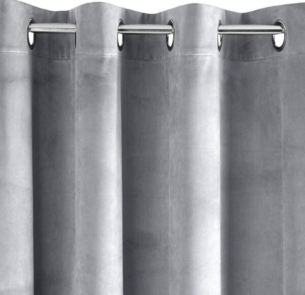 ZATEMŇOVACÍ ZÁVĚS NA KROUŽCÍCH PIERRE 140X250 CM STŘÍBRNÁ