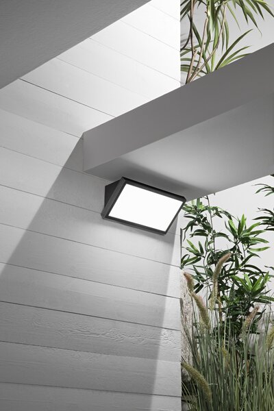 FAN LED-W-RIM-NER Nástěnné LED svítidlo Rim (černé) 20 W, 2500 lm, 4000 K, IP54, 26 x 8,7 x 13,2 cm - FANEUROPE
